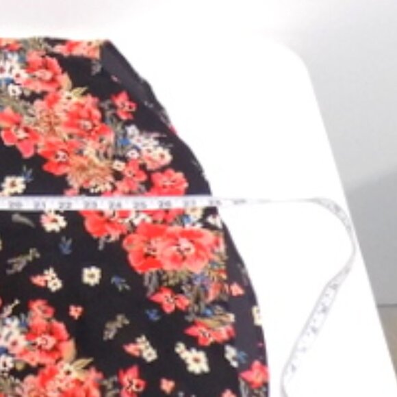 Maurices Women's Black Multicolor Floral Short Sleeve Top – Size: 3X - Picture 8 of 11